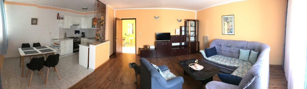 Lena Apartment Baska (Krk)